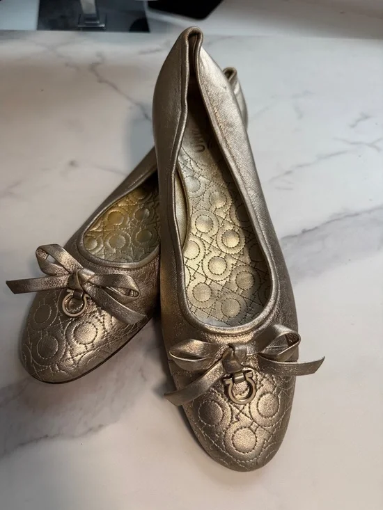 Salvatore Ferragamo Metallic Champagne Ballet Flats with Bow - Picture 1 of 6